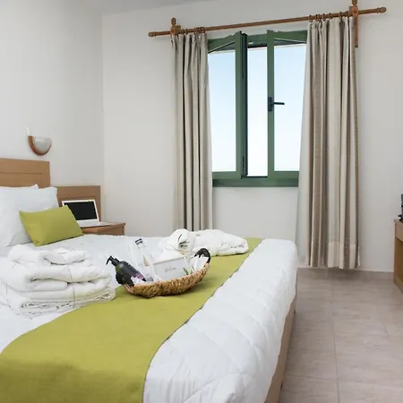 Mitos Village Aparthotel 4*