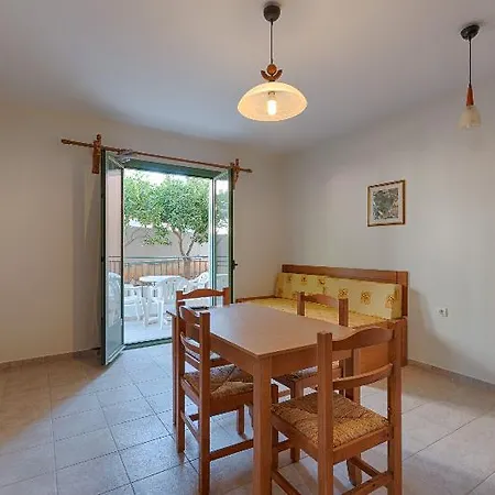 Aparthotel Mitos Village
